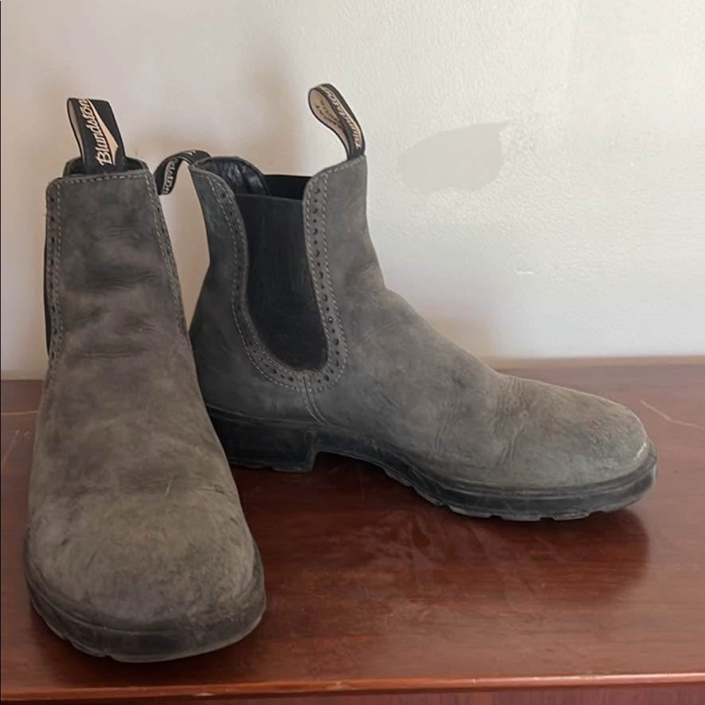 Blundstones
